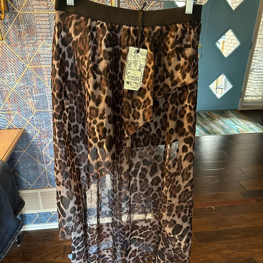 NWT Cecico High low animal leopard print sheer skirt size Large